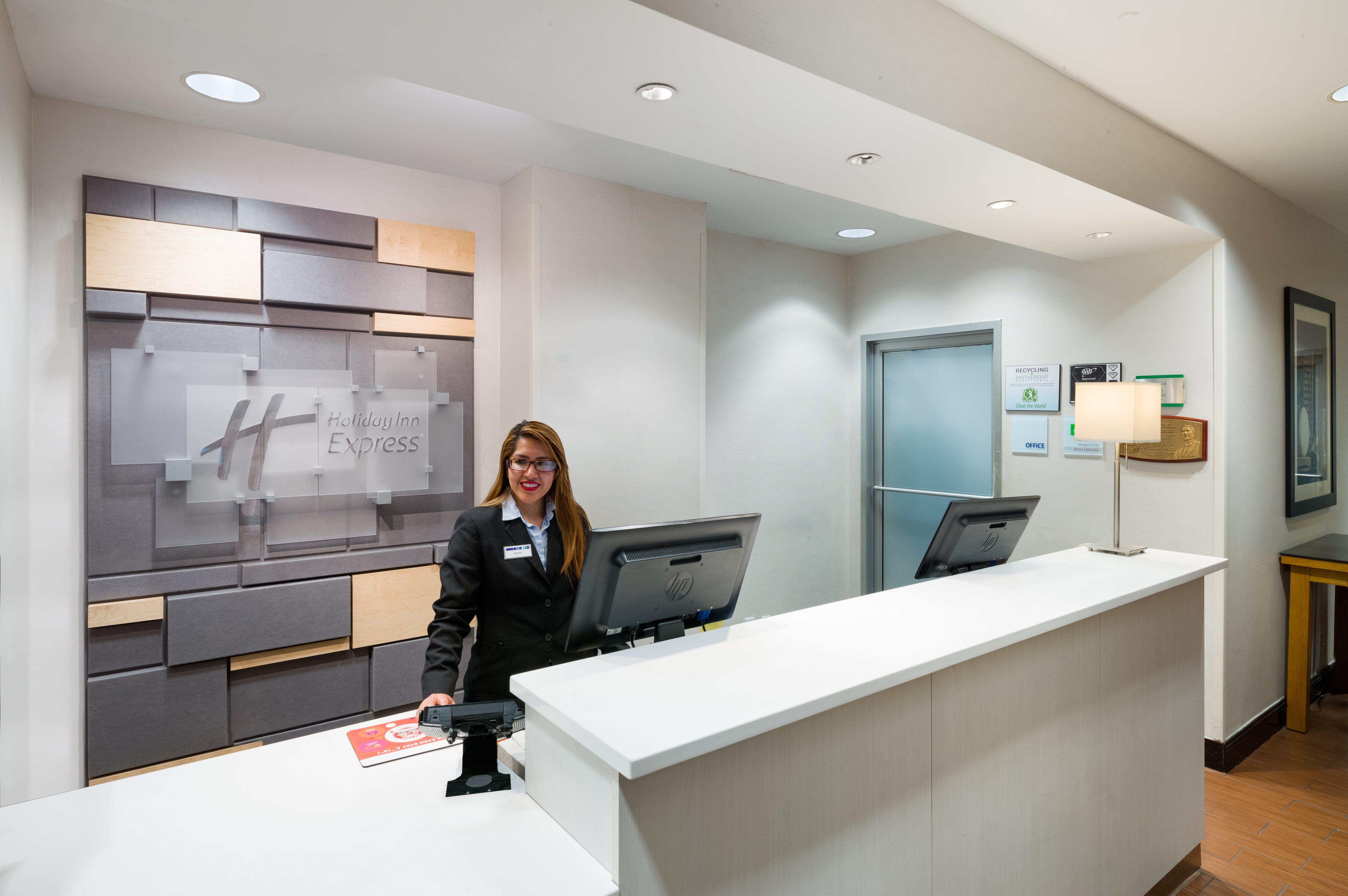 Holiday Express - Times Square By Ihg Hotel New York