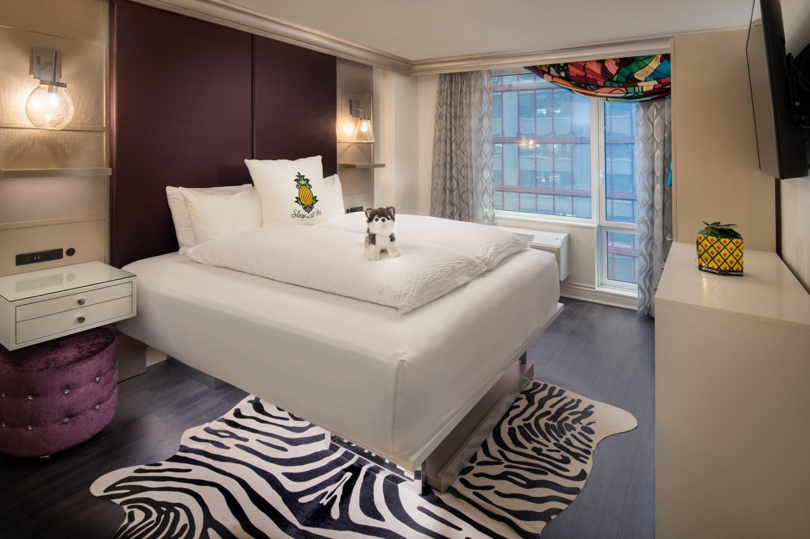 Hotel Staypineapple, An Artful Hotel, Midtown New York