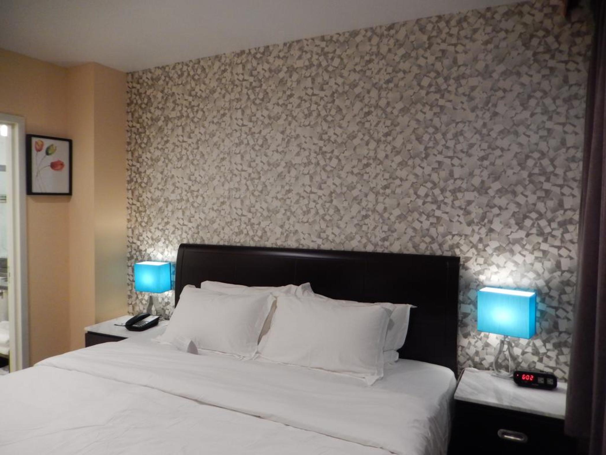 Hotel Quality Near Sunset Park 3*