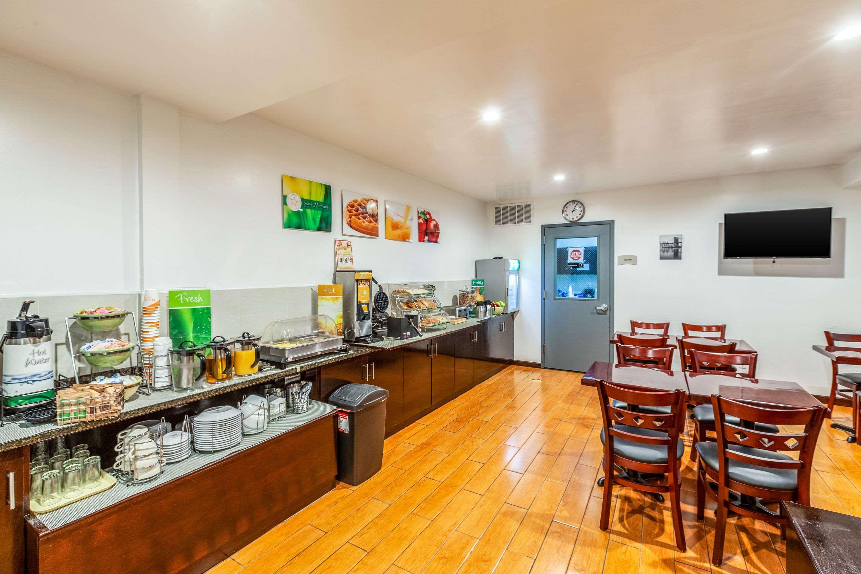 Hotel Quality Near Sunset Park 3*