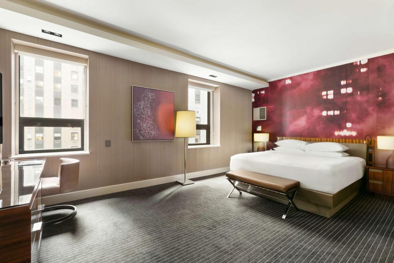 Hyatt Grand Central Hotel 4*