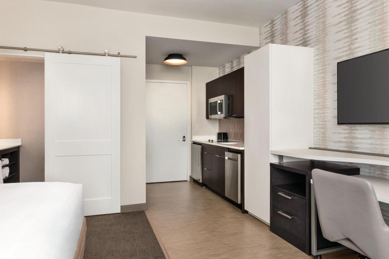 By Marriott Jfk Airport Hotel New York
