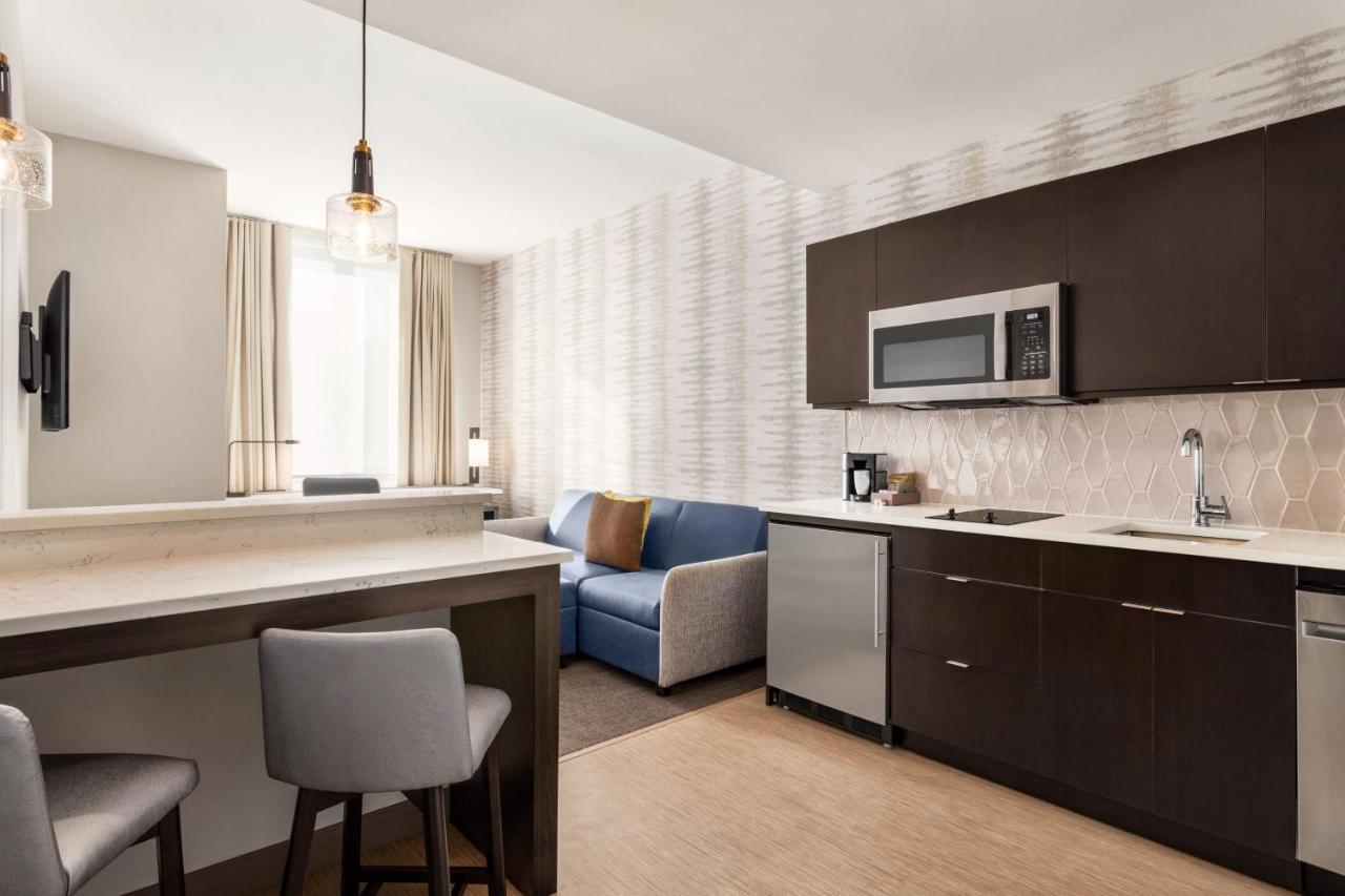 By Marriott Jfk Airport New York