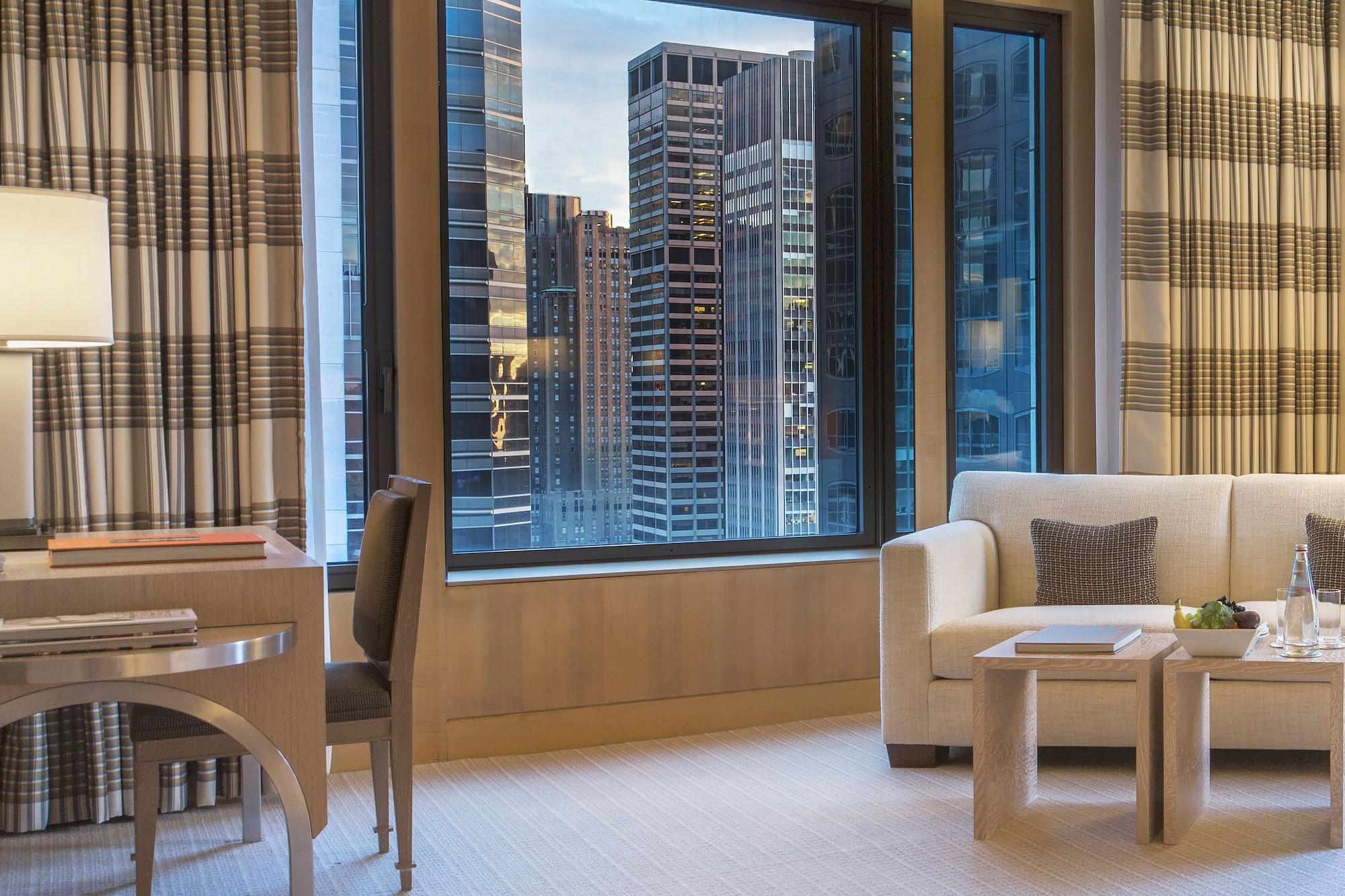 Four Seasons Hotel 5*