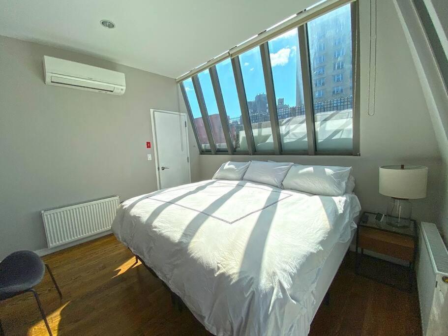 Gorgeous Three Bedroom West Village Townhouse Apartment *
