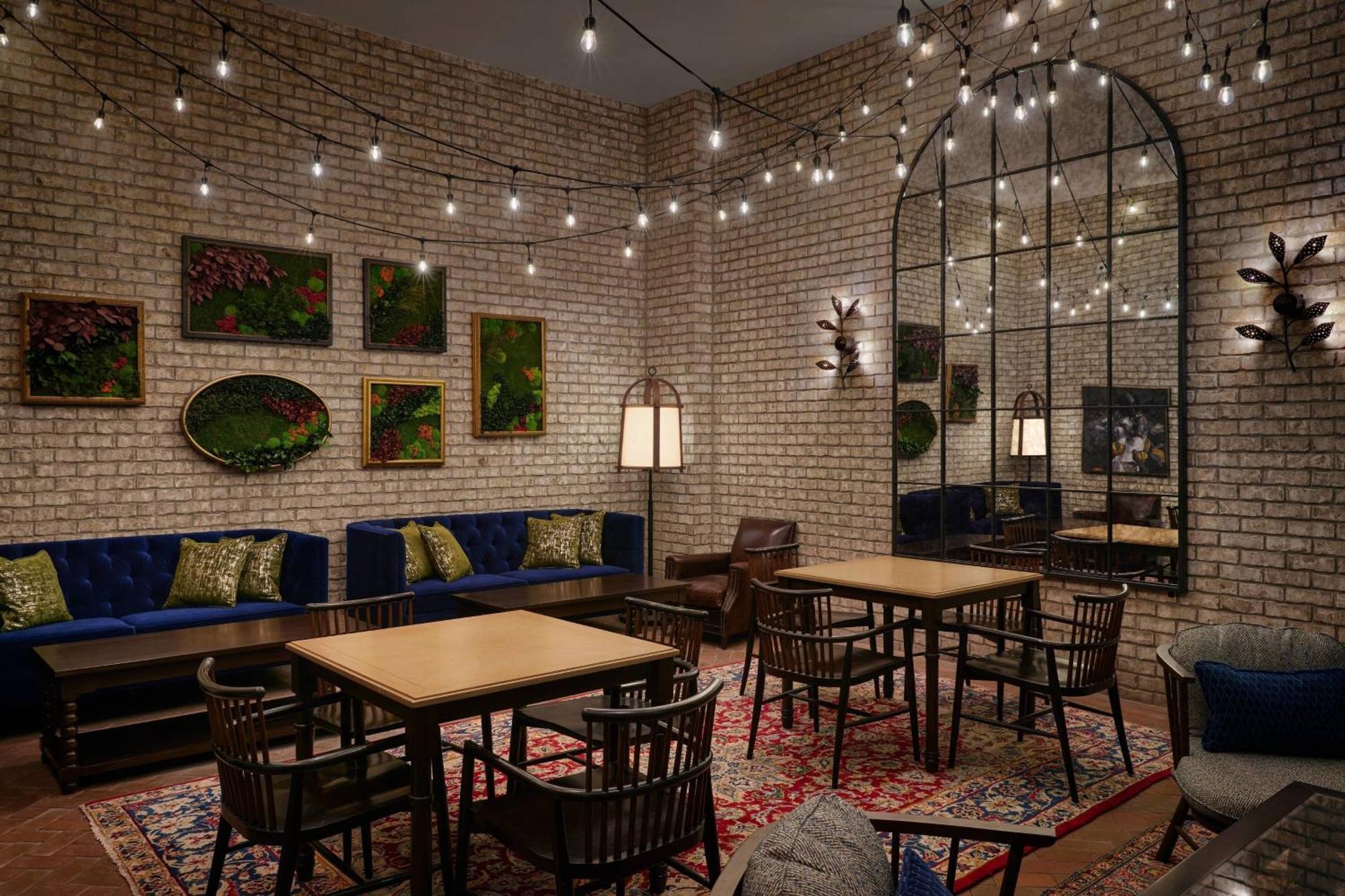 Hotel Renaissance Chelsea 4*