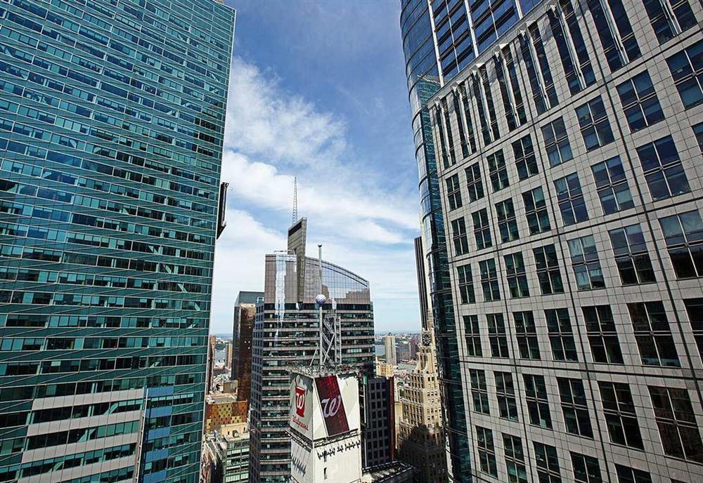 Hilton Garden Times Square Central