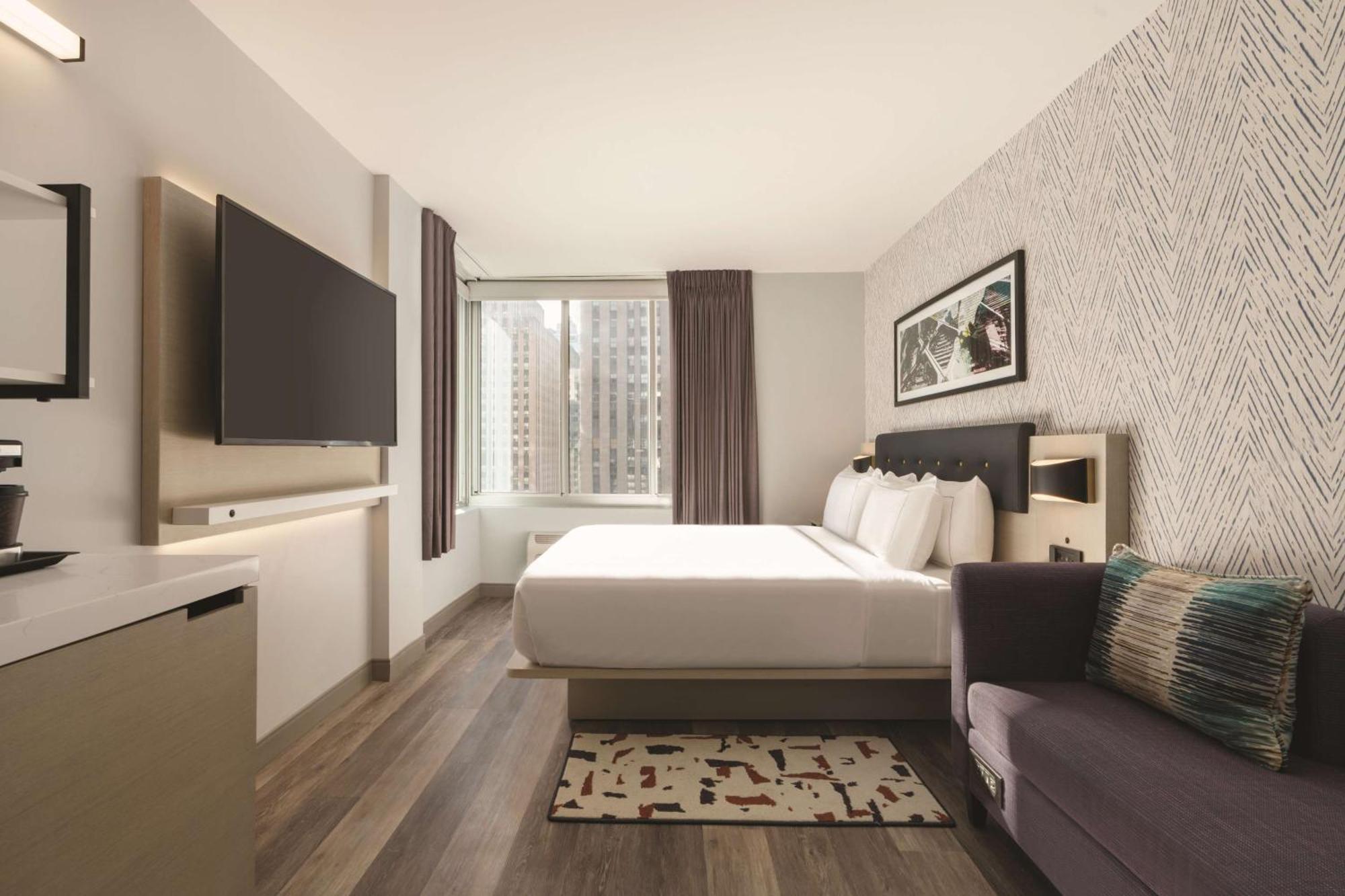 Doubletree By Hilton Midtown Fifth Ave Hotel 4*