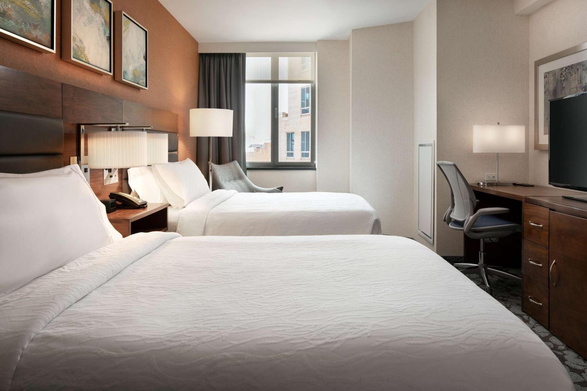 Hilton Garden Long Island Hotel 3*