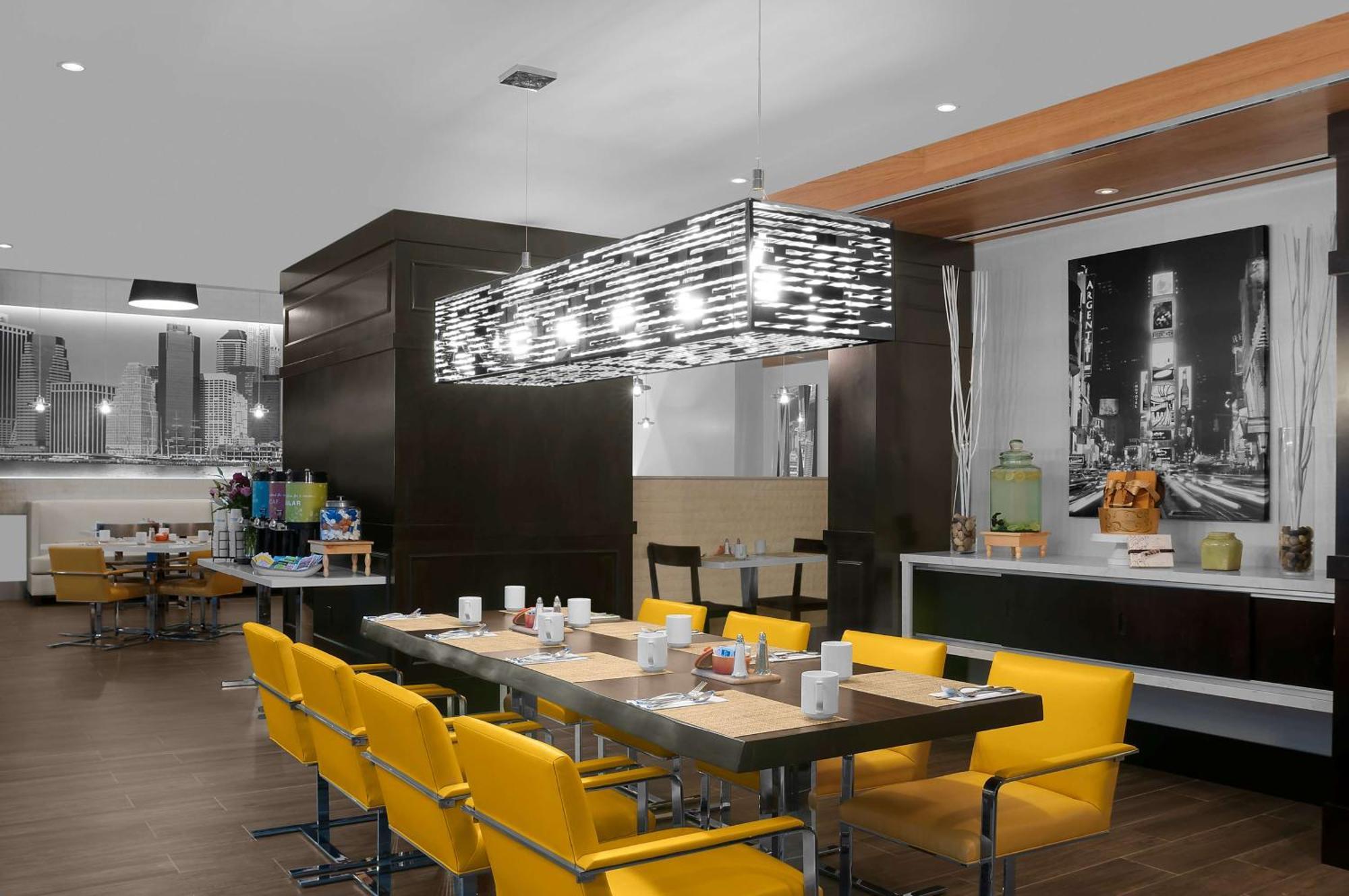 Hilton Garden Times Square Central New York