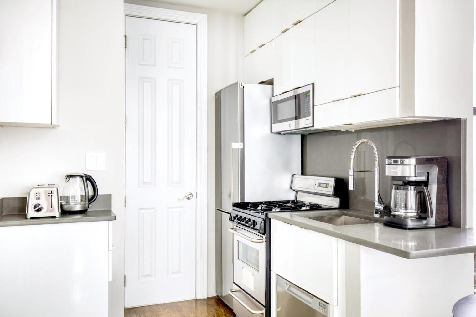 Kips Bay 1br W Wd Nr E River 6 Train Nyc-828