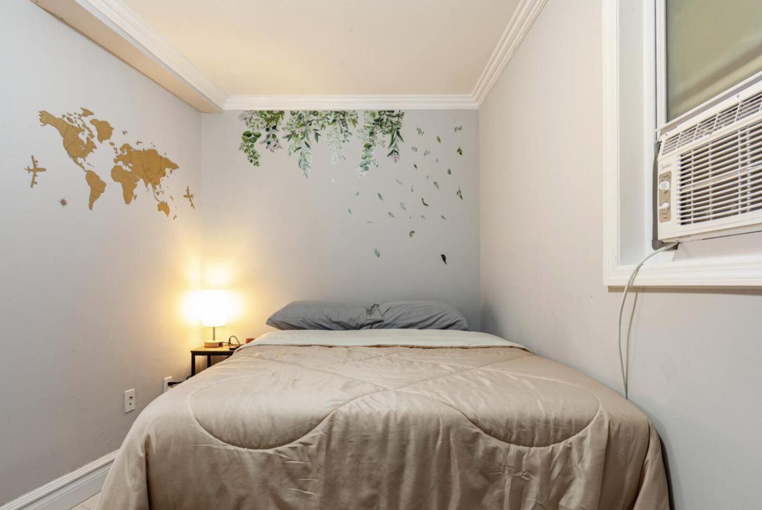 Lovely At 3 Bedroom At The Heart Of East Village *