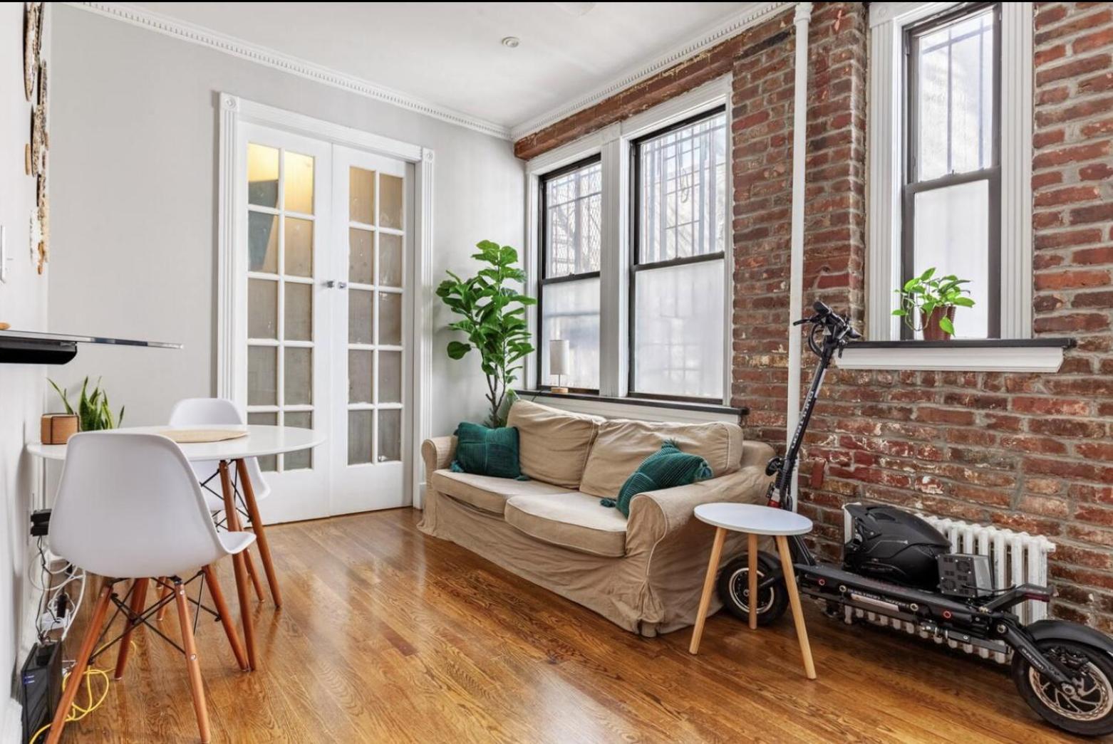 Lovely At 3 Bedroom At The Heart Of East Village New York