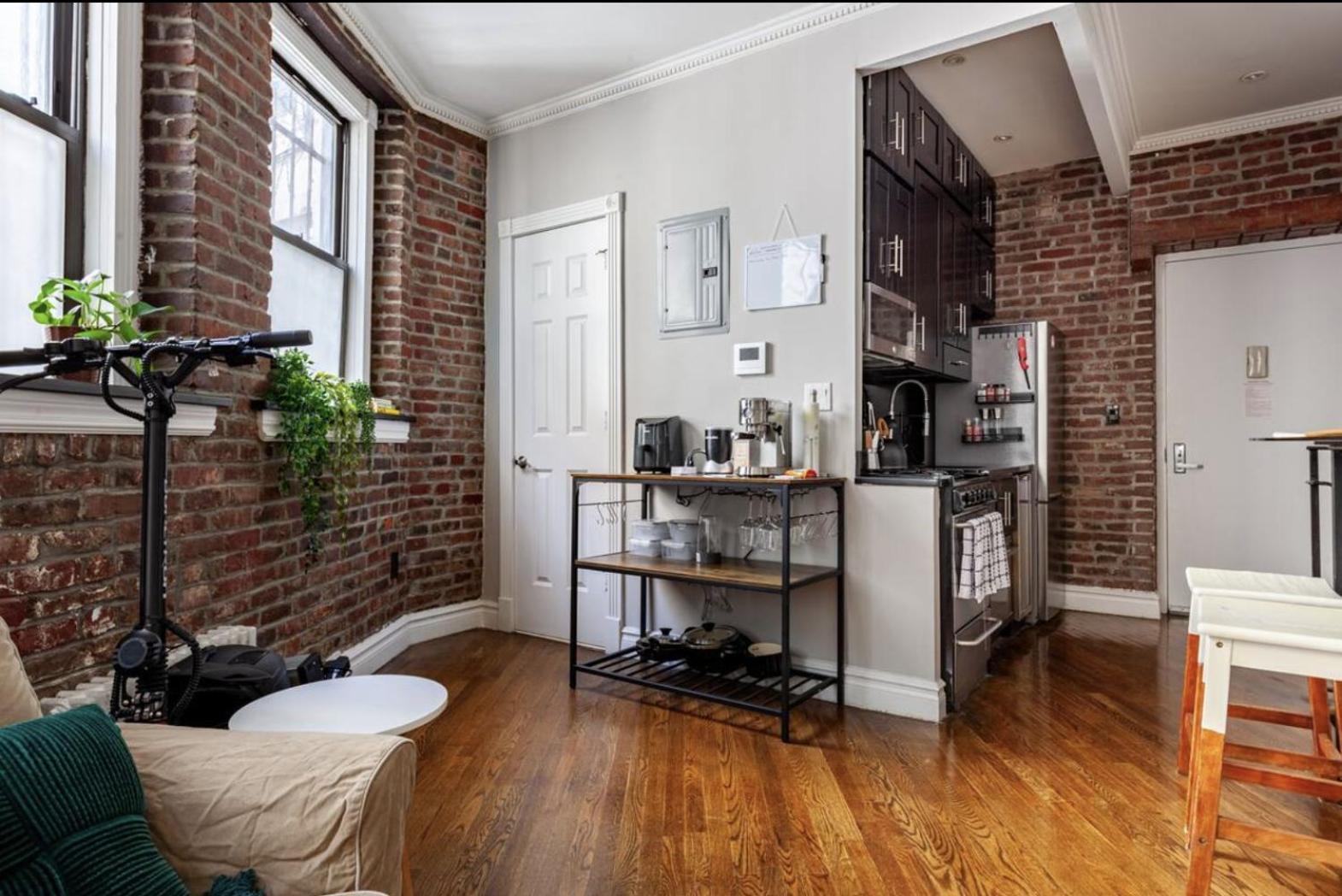 Guest house Lovely At 3 Bedroom At The Heart Of East Village