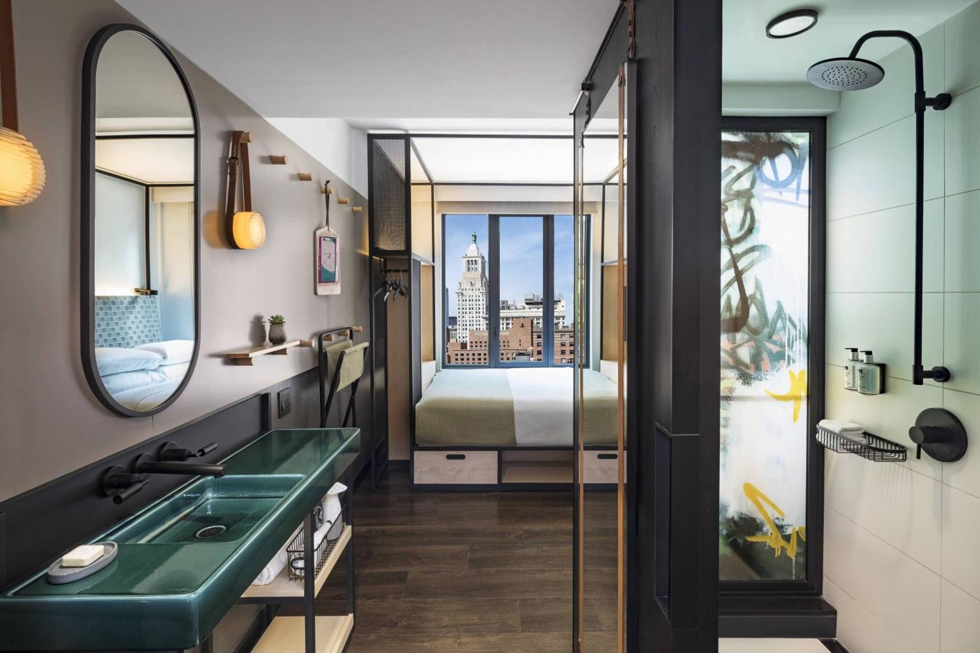 Moxy Nyc East Village Hotel New York