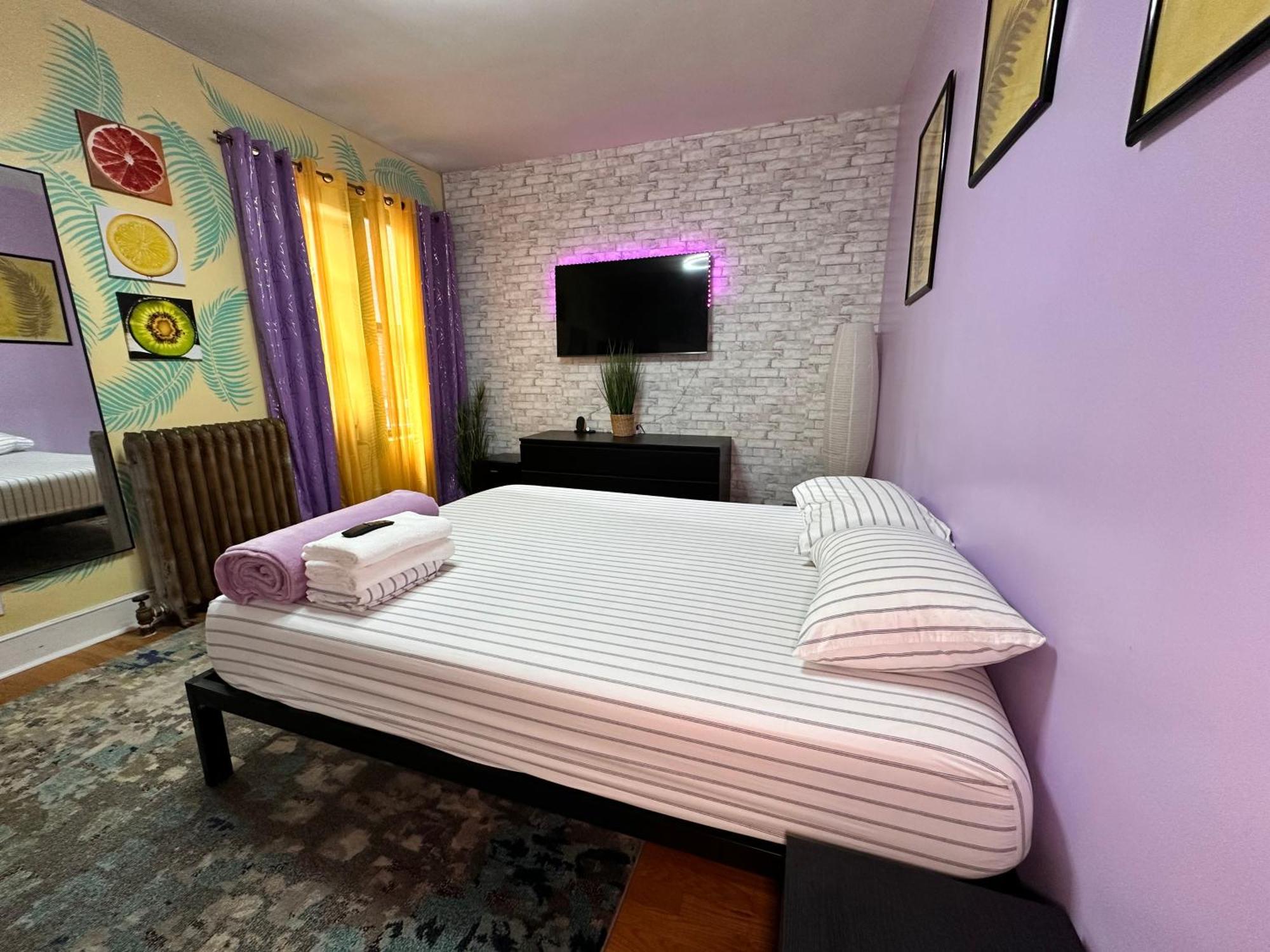 Apartment Modern Xl Queen Room Comfort & Character In Harlem New York