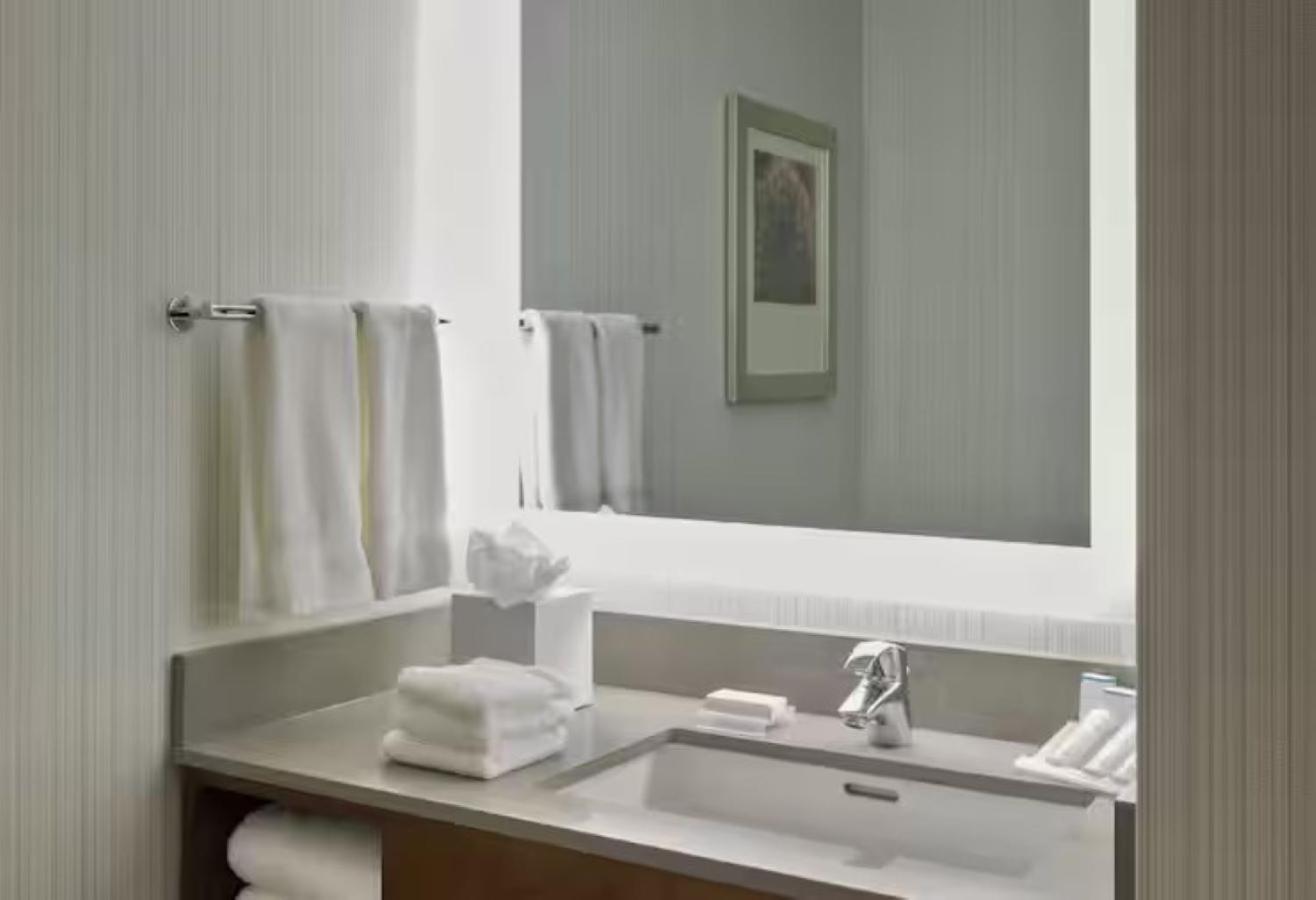 Hilton Garden Long Island 3*