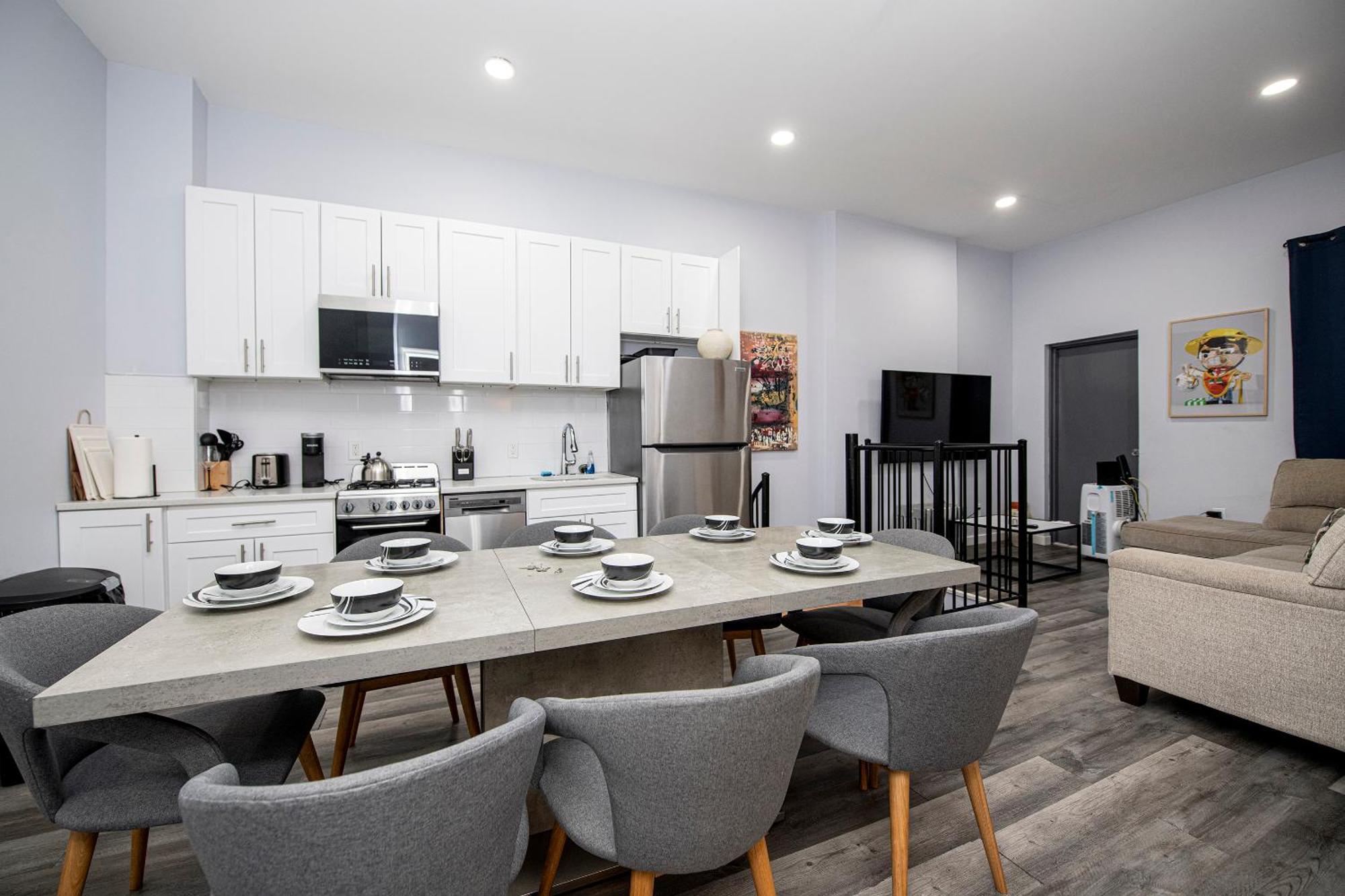 Spectacular Times Square 5 Bedroom Duplex Oasis Apartment *