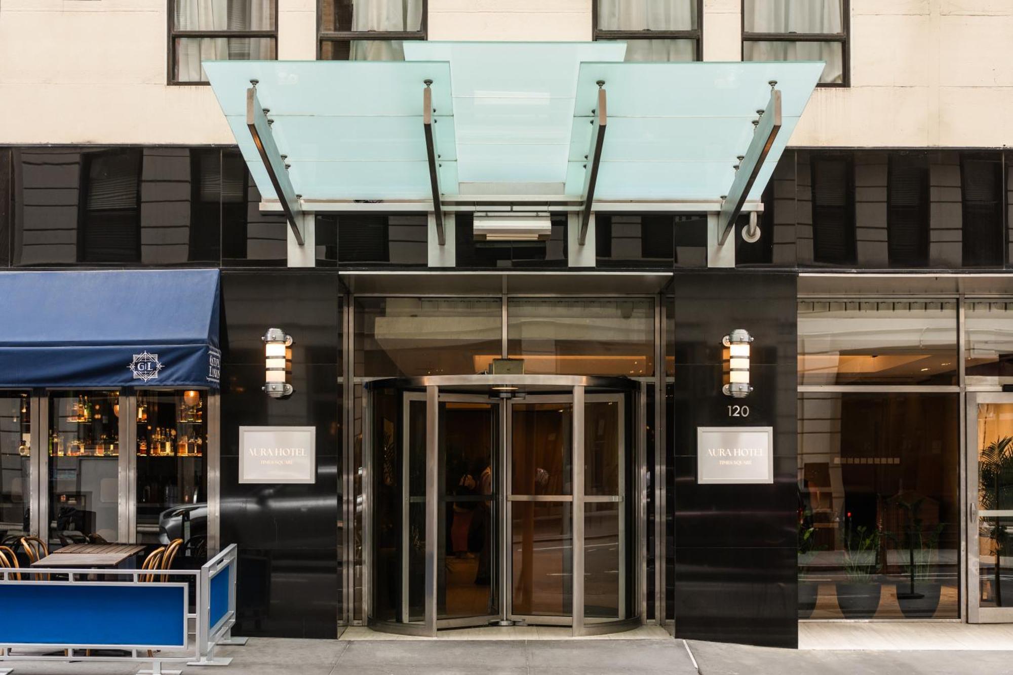 Aura Times Square Newly Renovated 4*