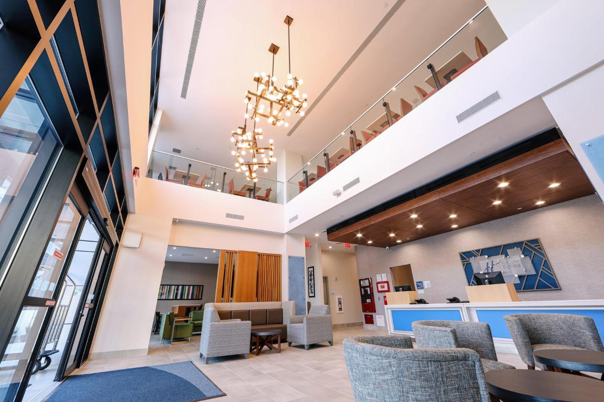 Express Long Island E - By Ihg Hotel New York