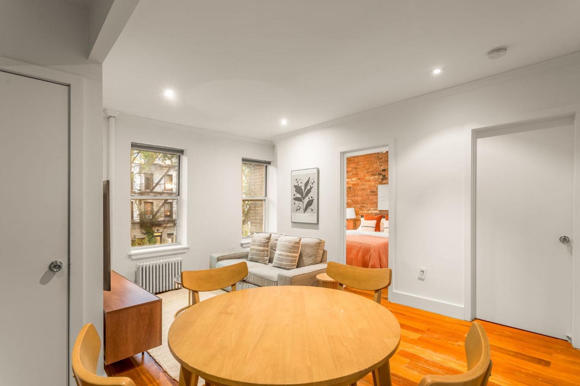Apartment East Village Escape With 3bd 2ba Near Tompkins Square Park