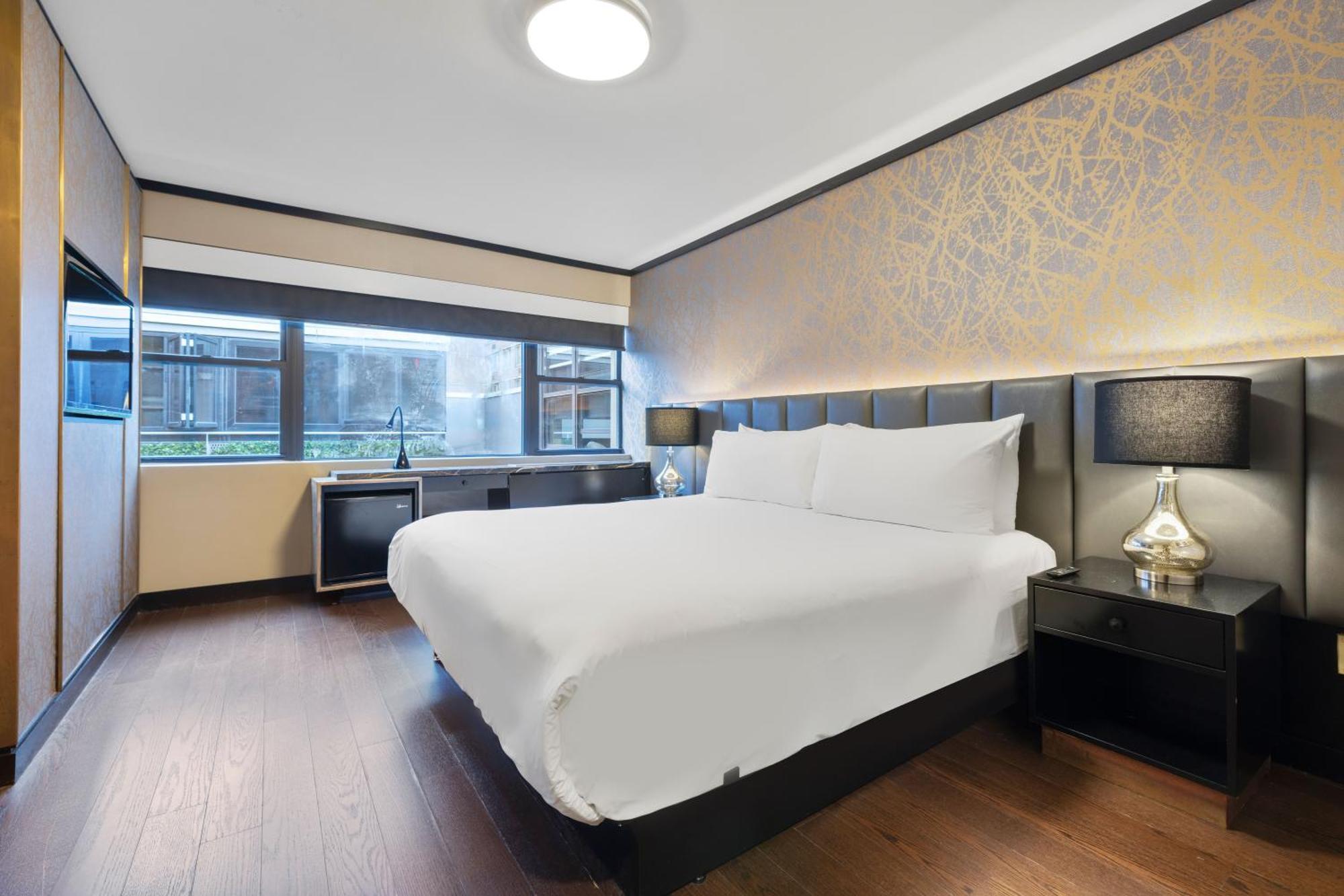 Hudson Yards 3*