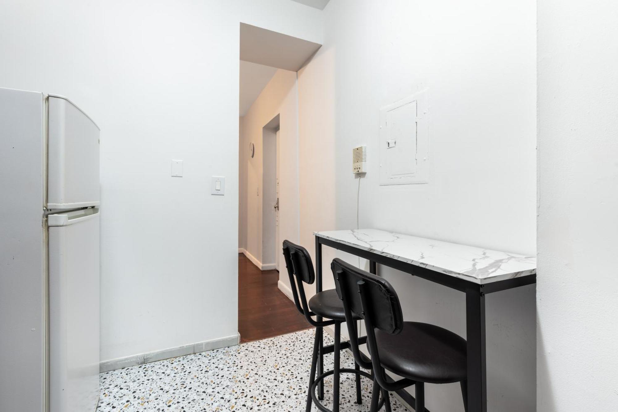 2 Bedroom In Manhattan Valley Apartment New York