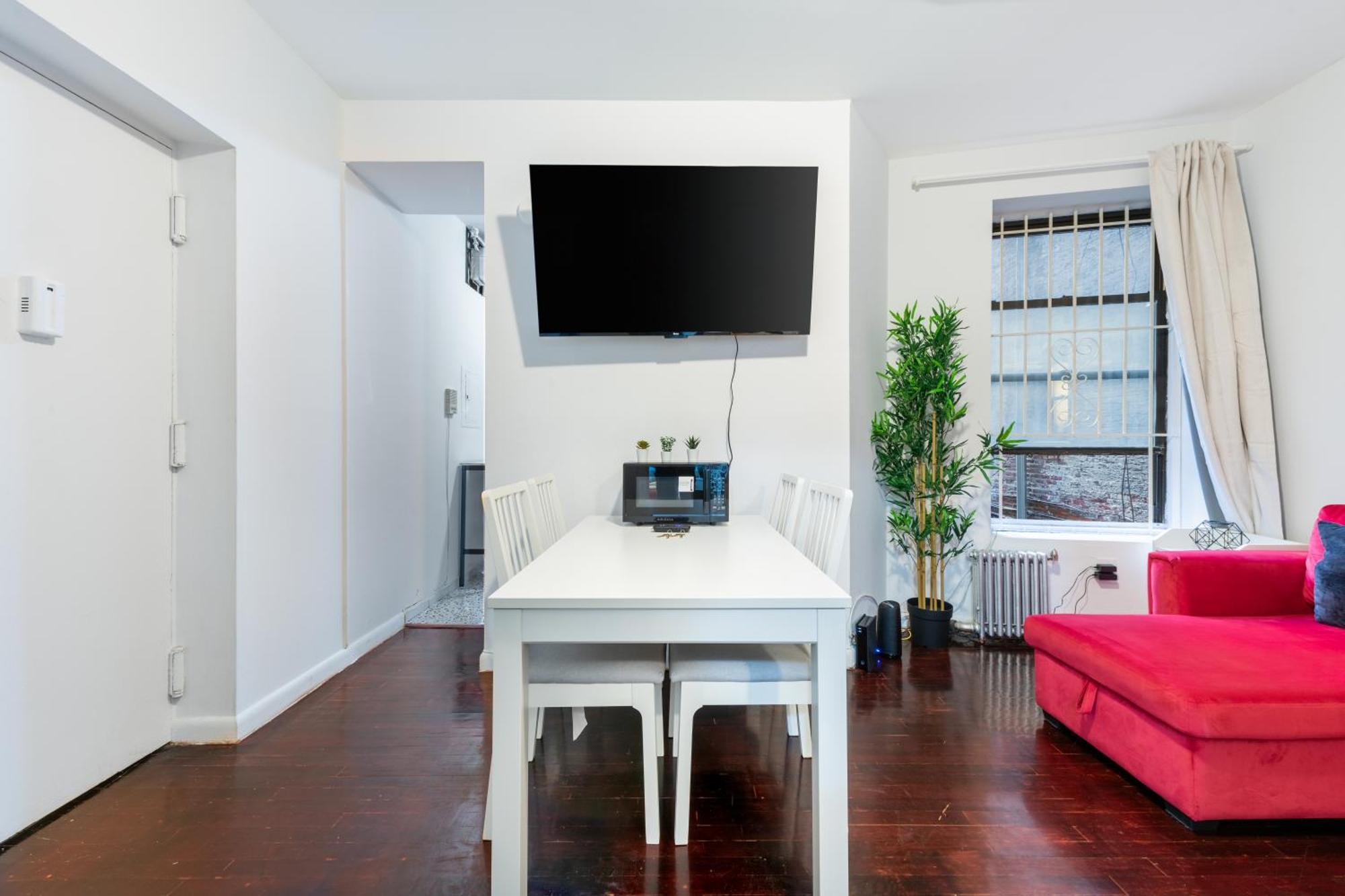 Apartment 2 Bedroom In Manhattan Valley New York