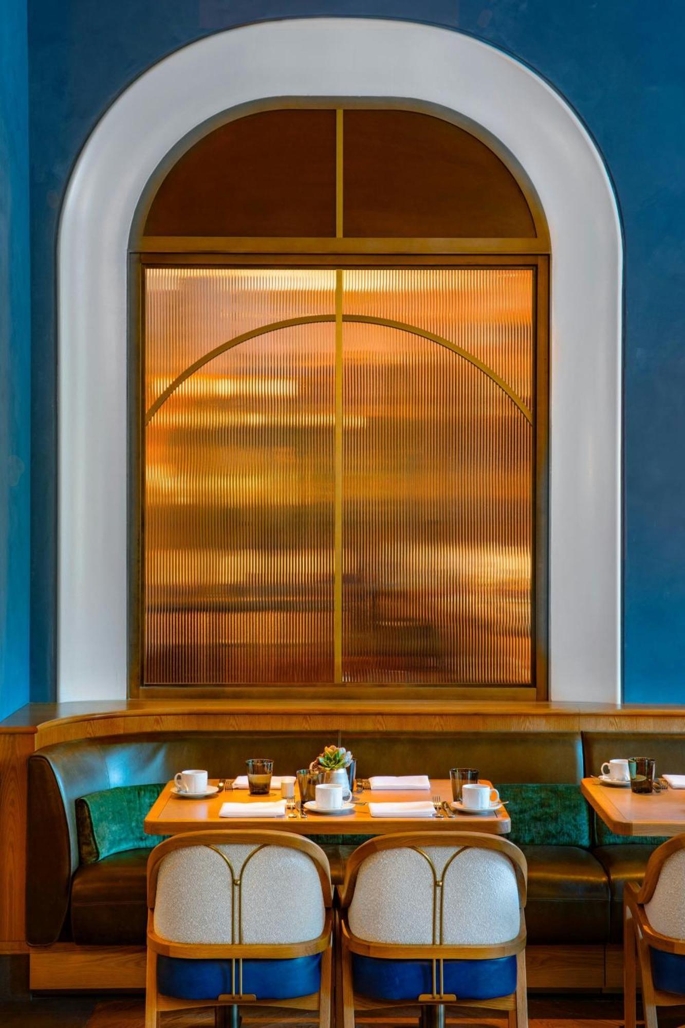 Jw Marriott Essex House Hotel