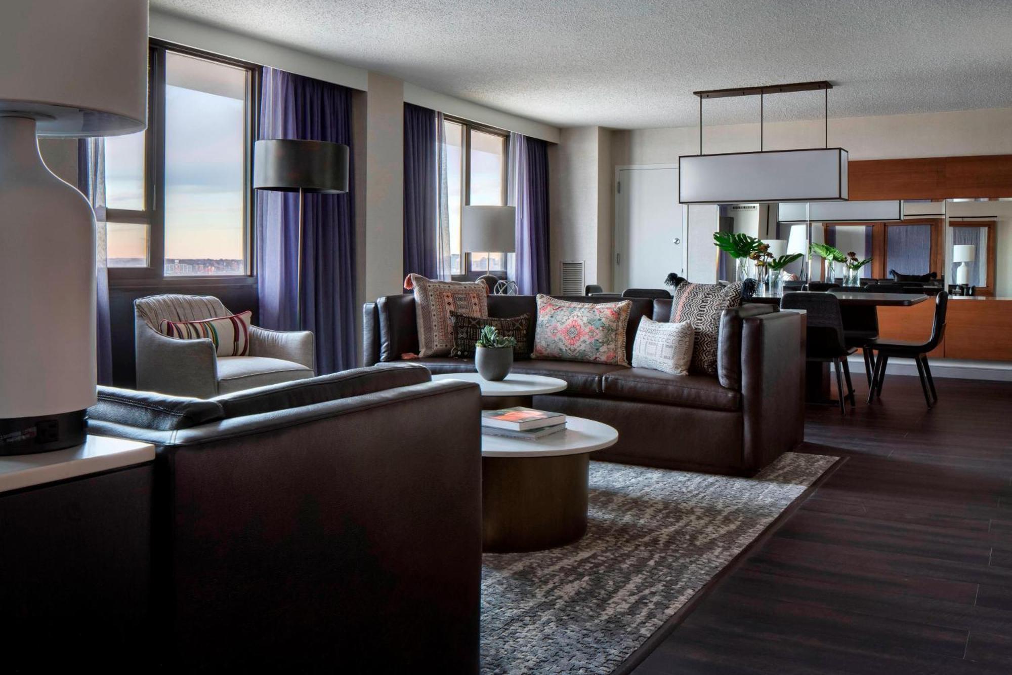Laguardia Airport Marriott Hotel New York