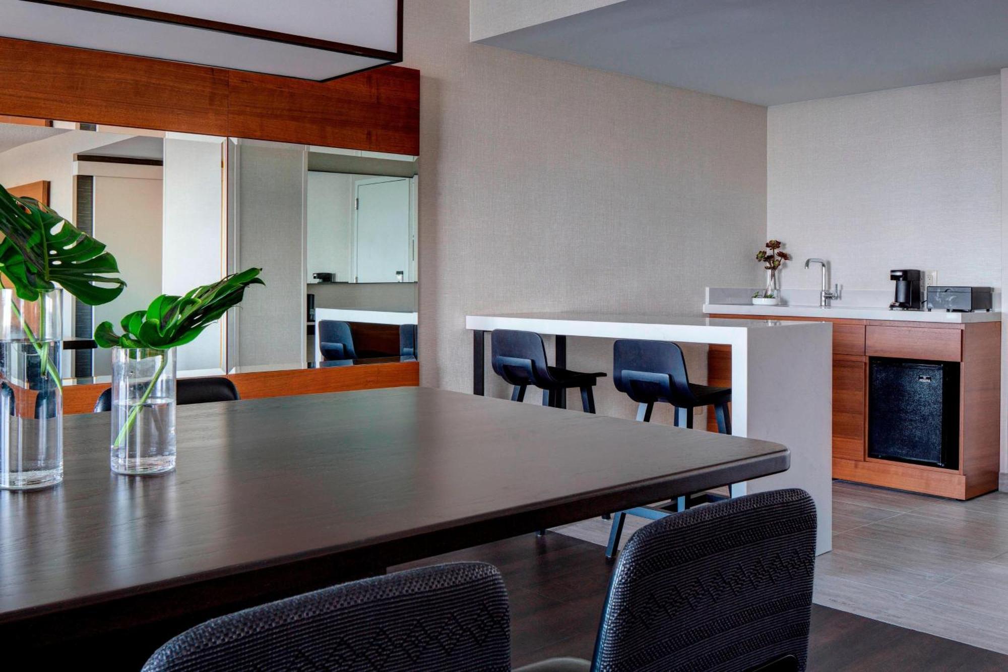 Hotel Laguardia Airport Marriott 4*