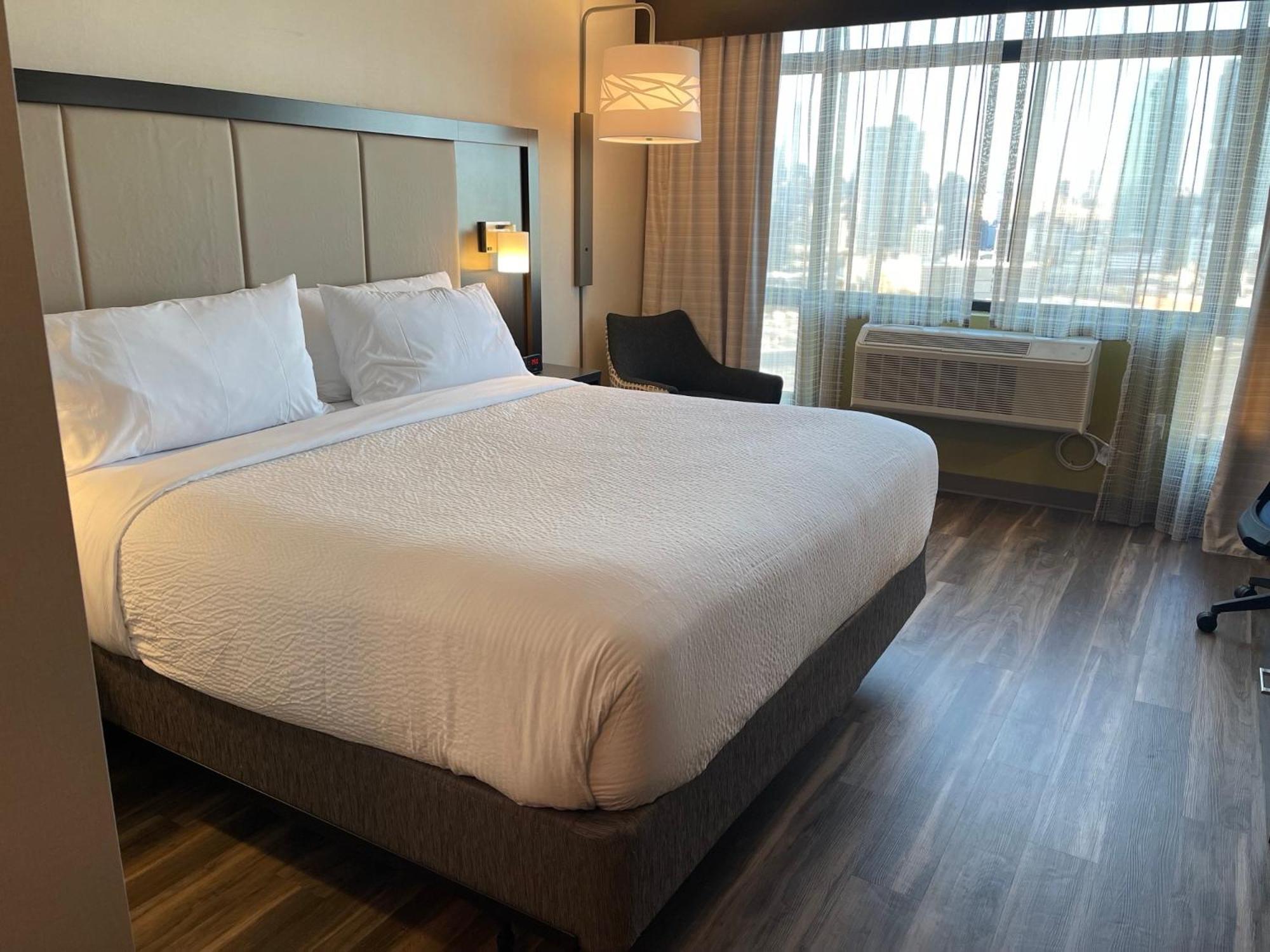 Hotel Express Long Island E - By Ihg New York