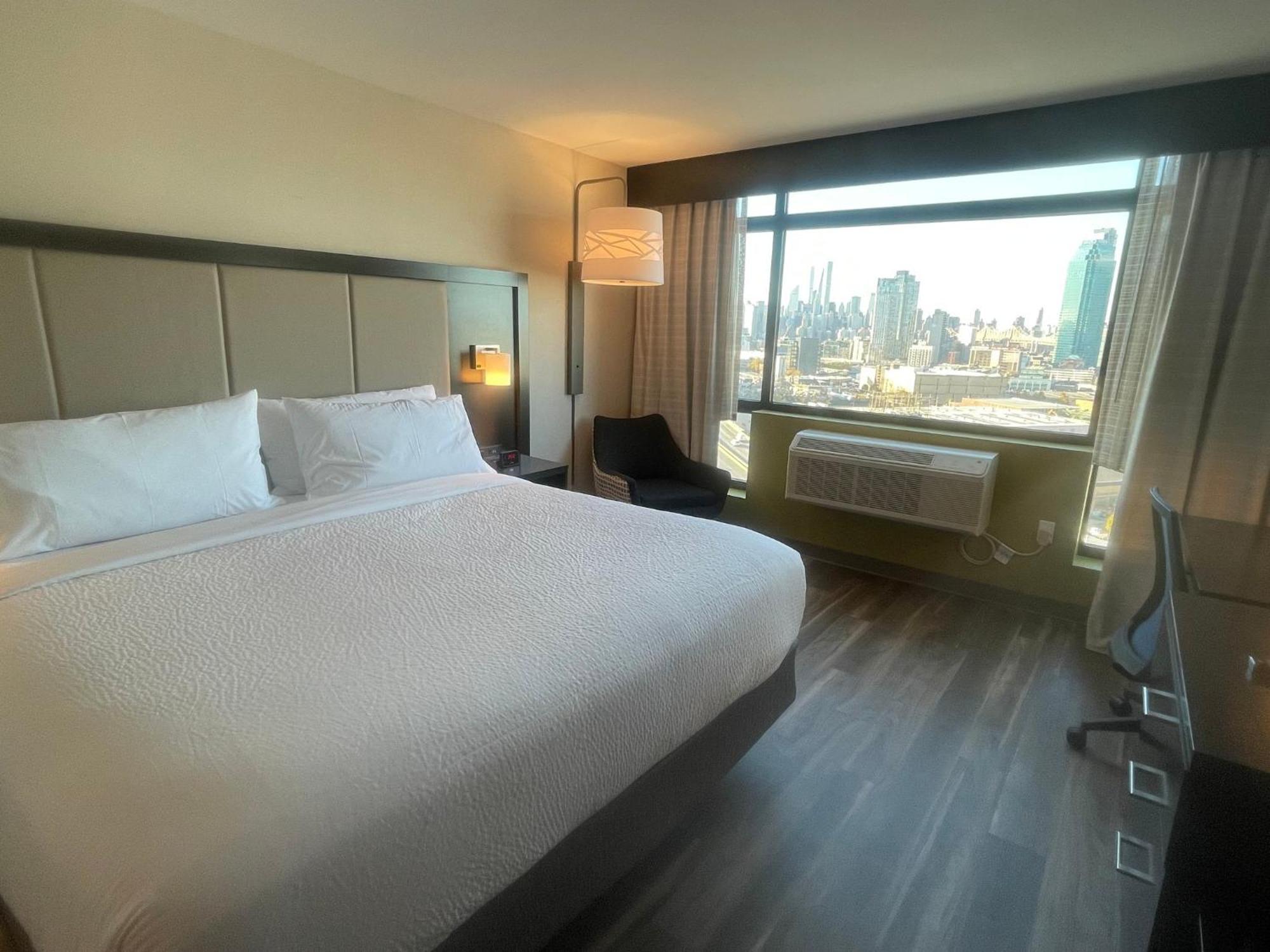 Express Long Island E - By Ihg 3*