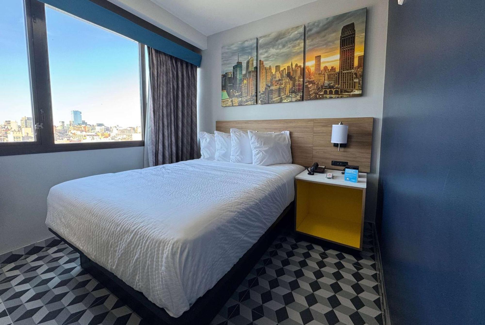Hotel Days By Wyndham Chinatown