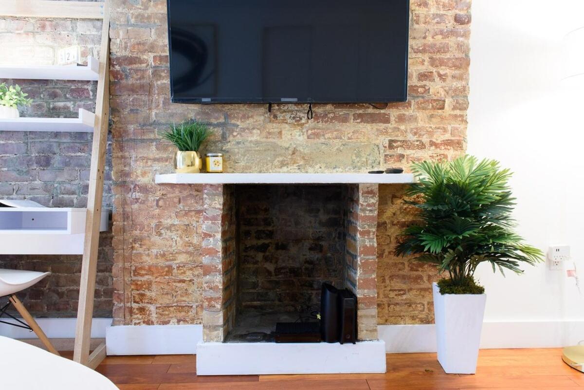 Apartment 24-17 Renovated Prime Location Wd