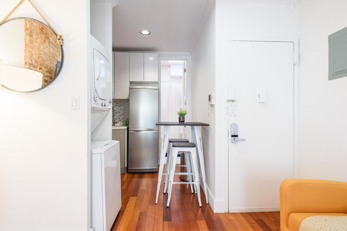 Apartment 24-17 Renovated Prime Location Wd *