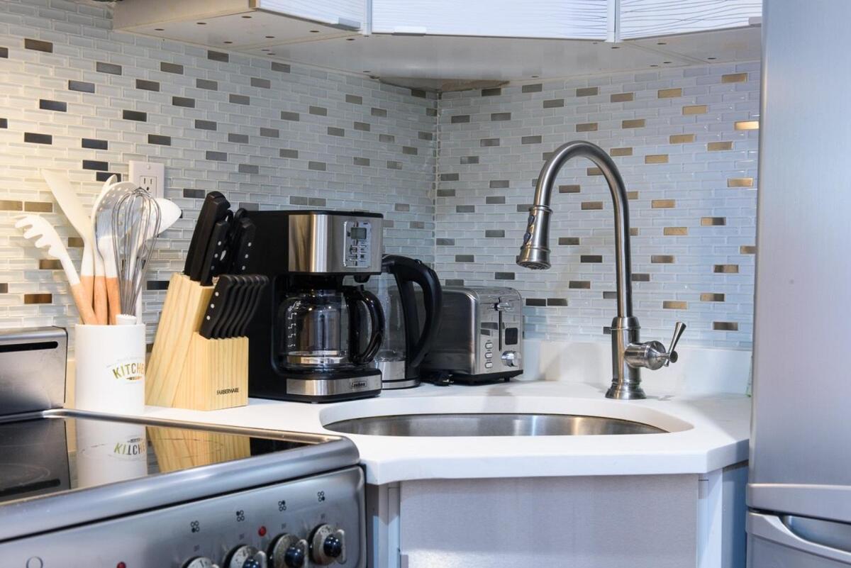 24-17 Renovated Prime Location Wd New York