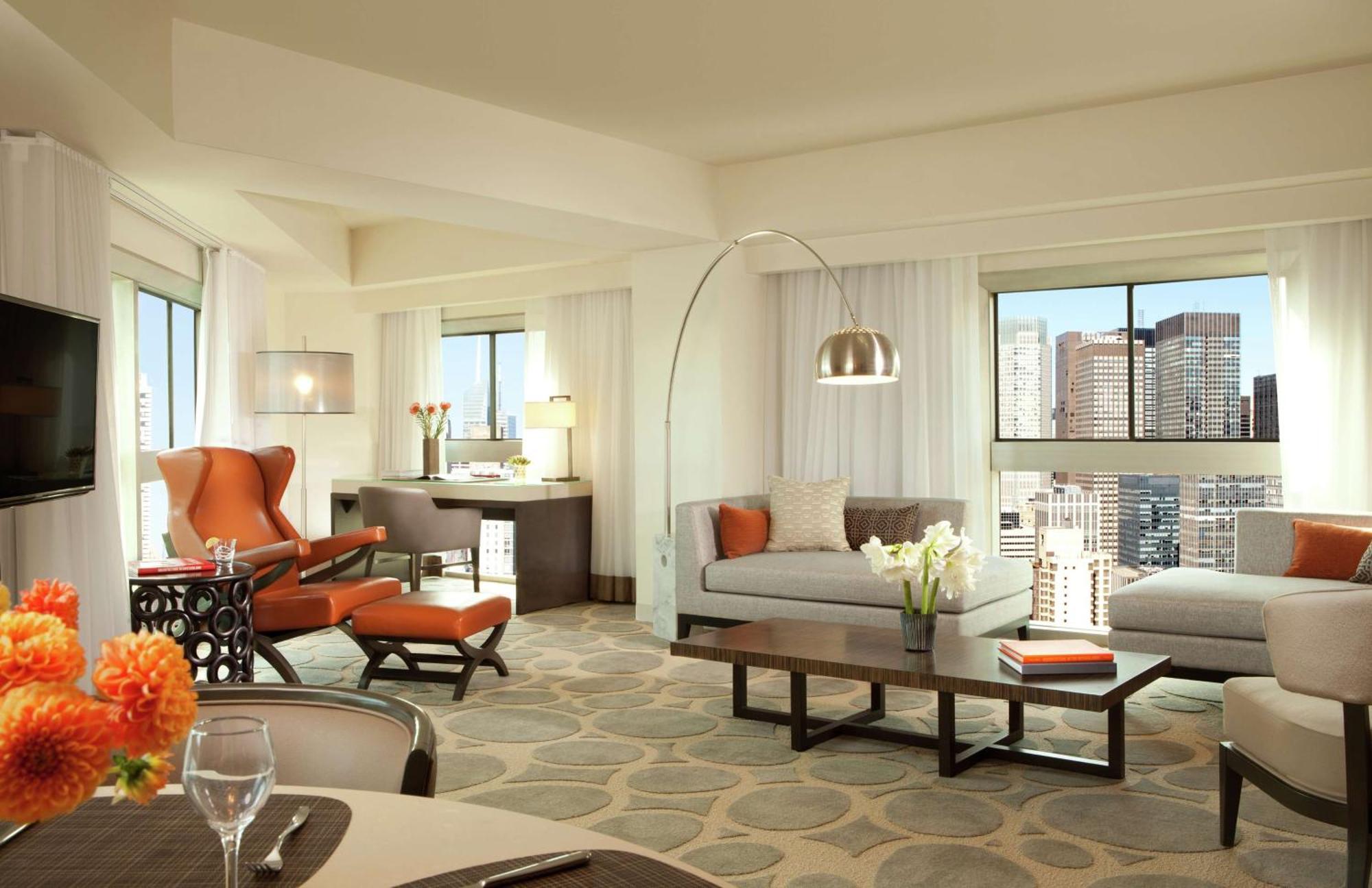 Millennium Hilton One Un Plaza Hotel 4*