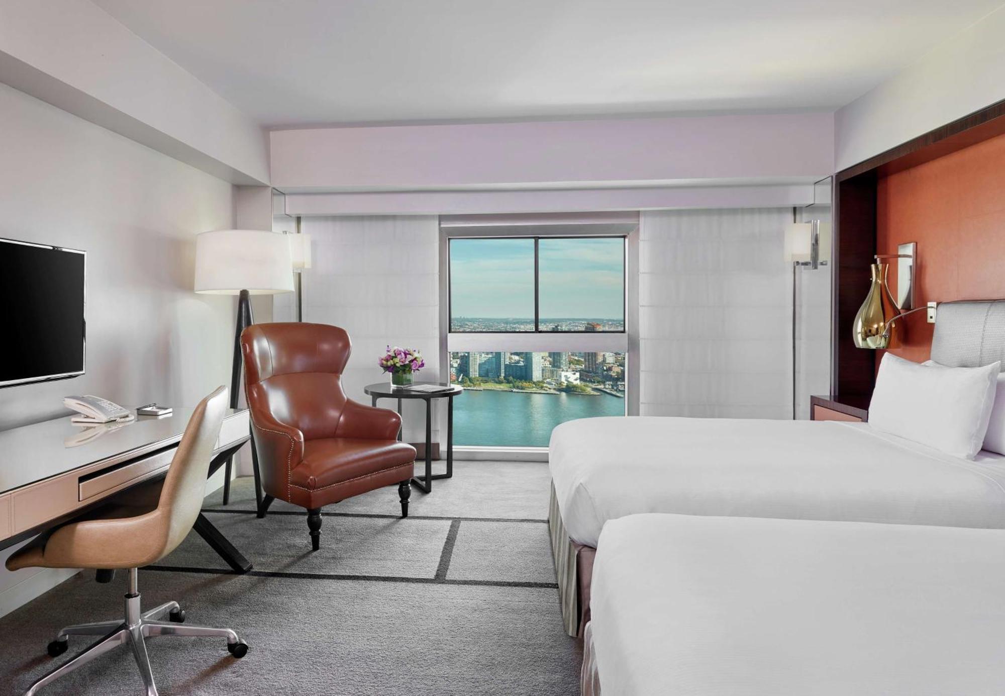 Millennium Hilton One Un Plaza Hotel