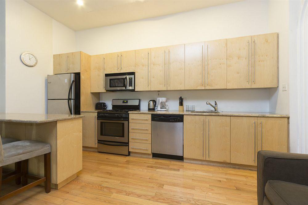 West 46th Street 3* New York