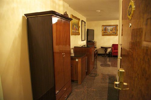 Paris Hotel New York