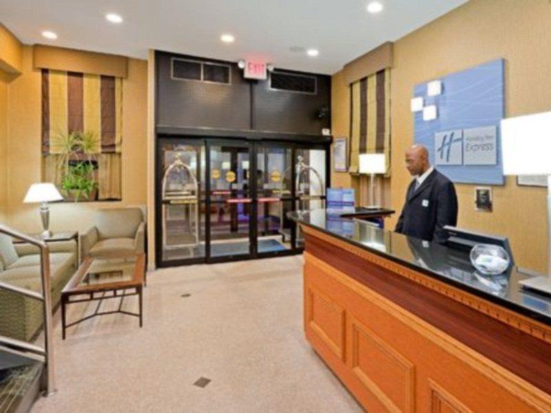 Hotel Holiday Express Brooklyn, An Ihg New York
