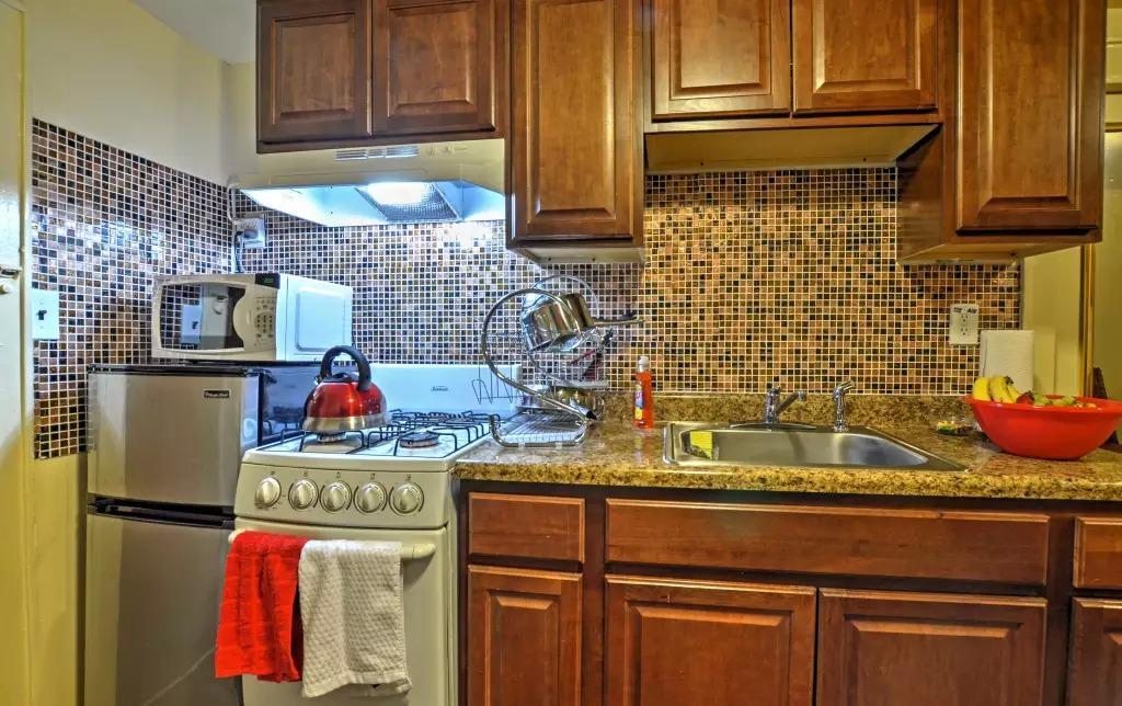Apartment Two Bedroom - North East Bronx