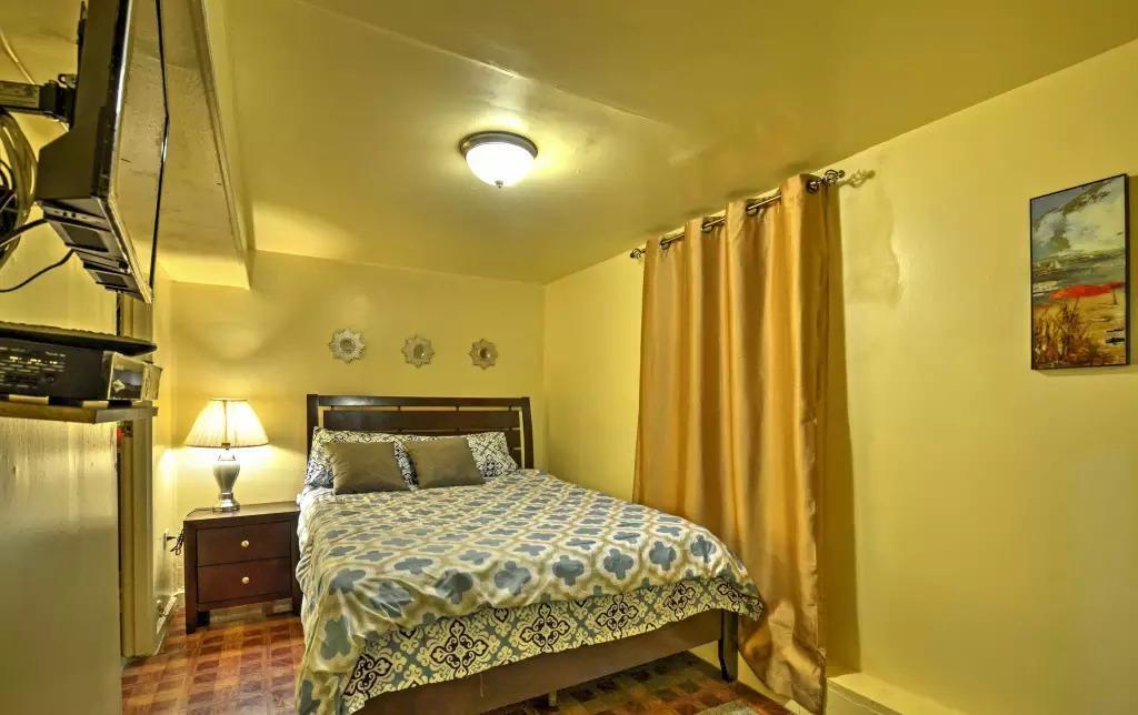 Two Bedroom - North East Bronx New York