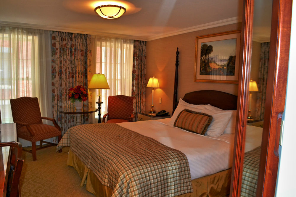 The Wall Street Hotel