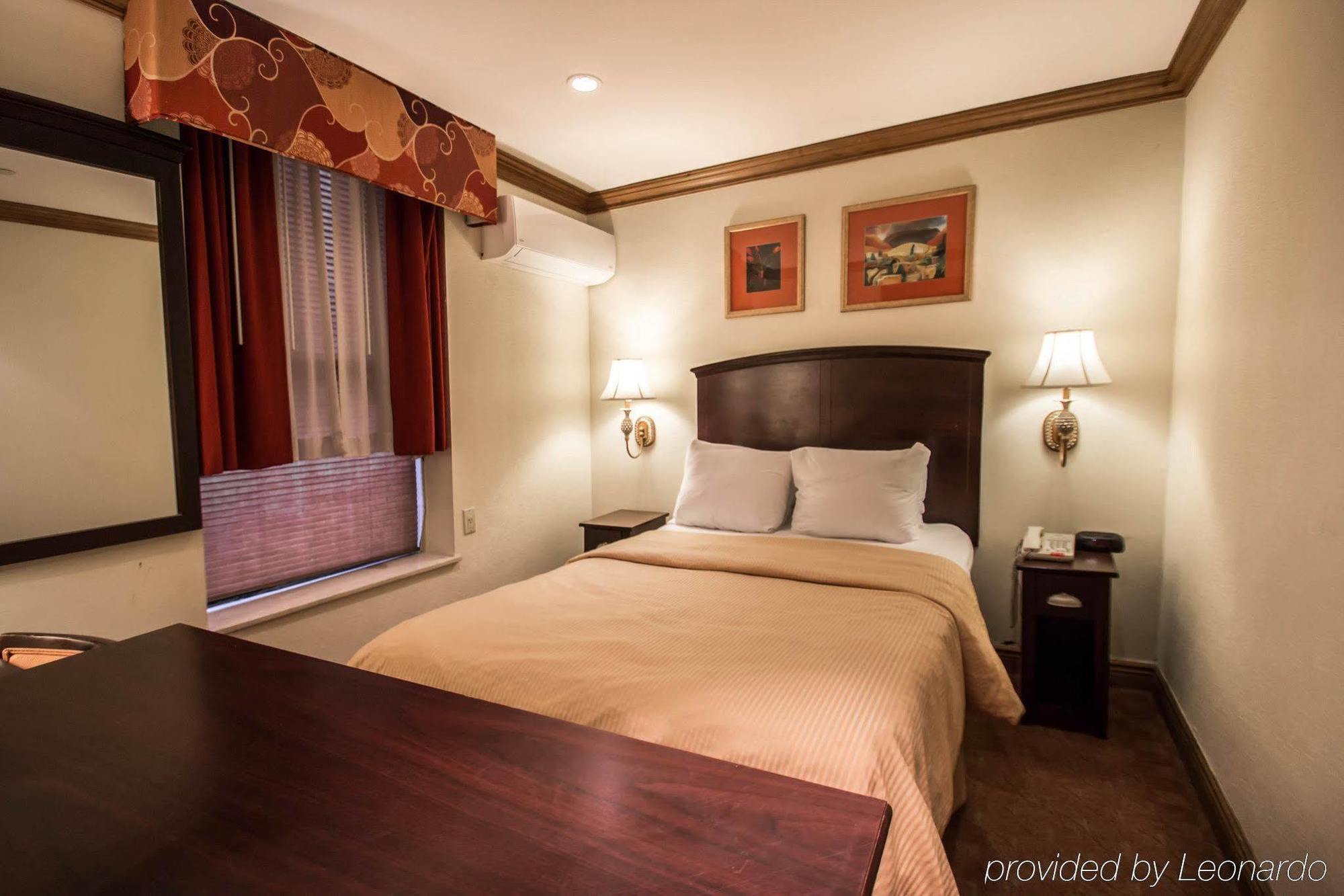 Clarion Park Avenue 2*