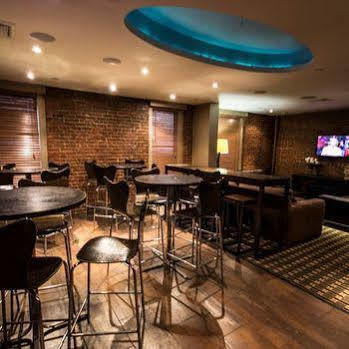 Hostel Broadway &