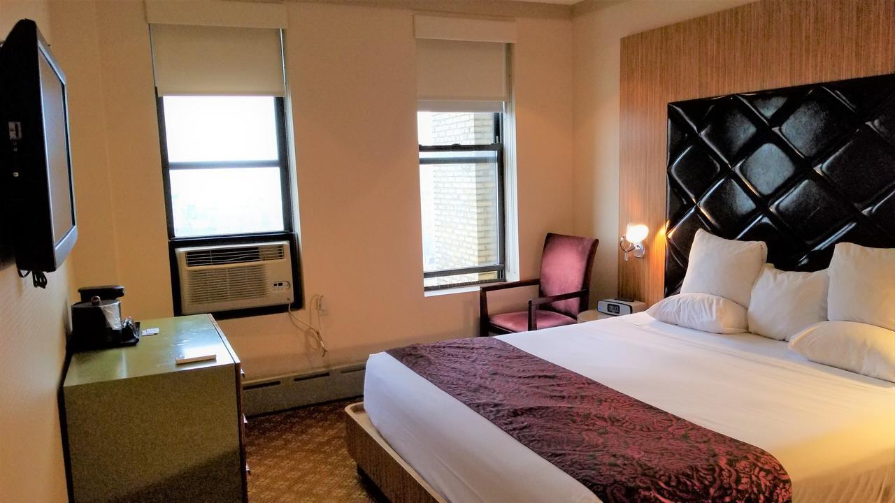 Night Broadway 3* New York