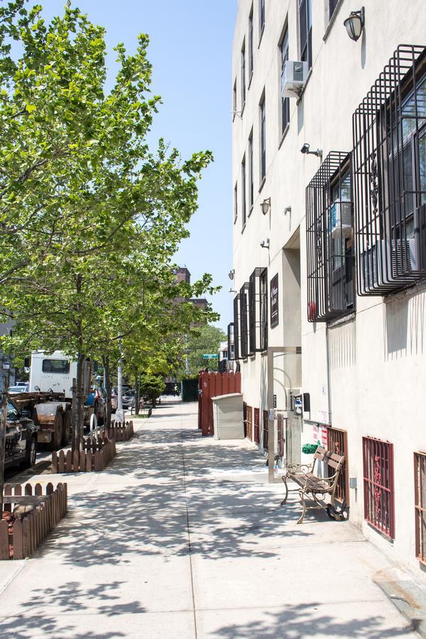 Ny Moore Hostel New York