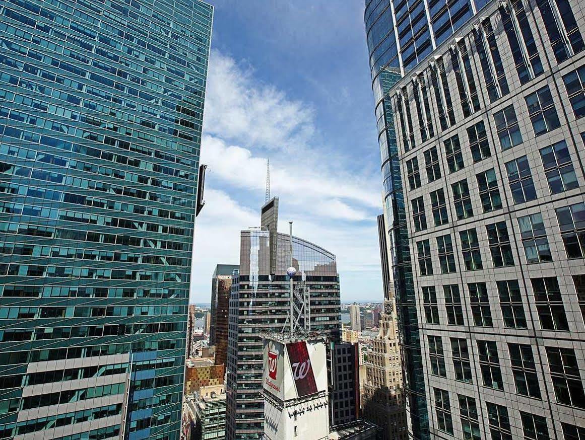 Hilton Garden Times Square Central Hotel